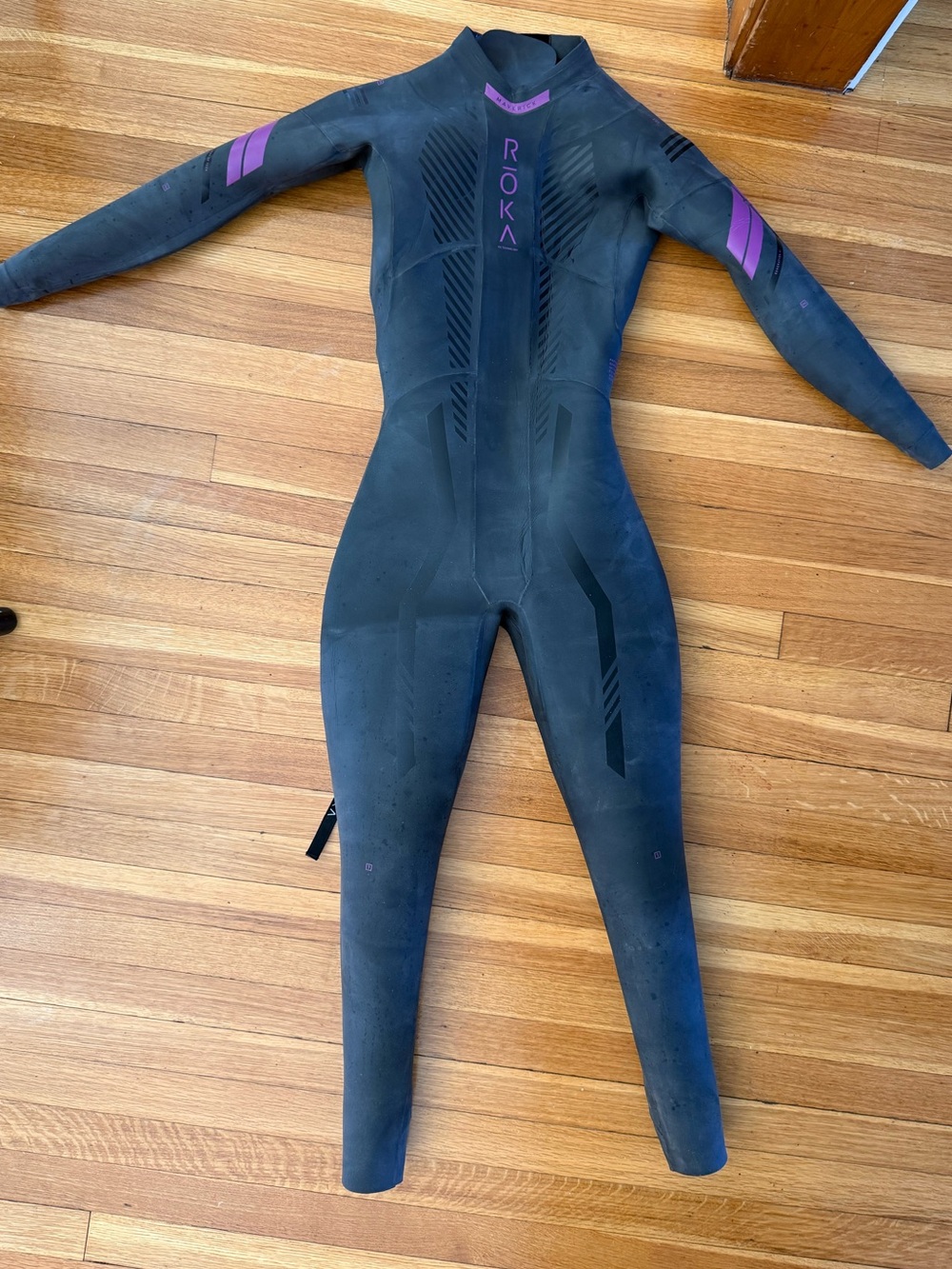 Roma Maverick Comp II wetsuit Medium Tall